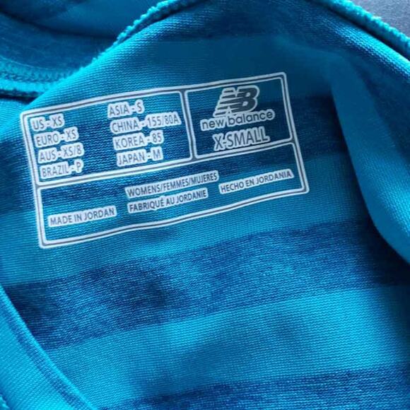 New Balance Stripe Long Sleeve Shirt Workout XS XSMALL Lightweight Exercise Gym - Picture 6 of 6